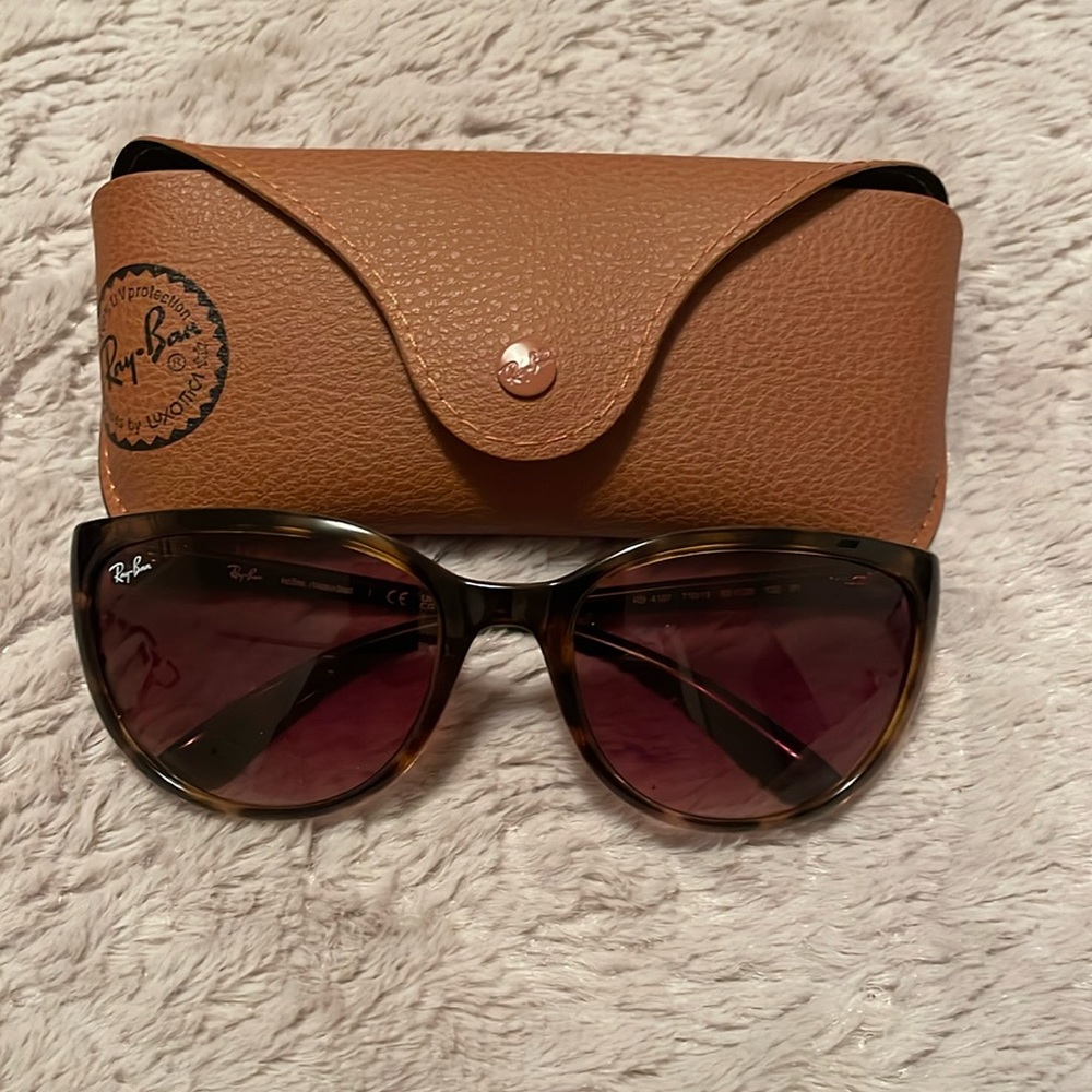 Ray Ban Cat eye sunglasses
